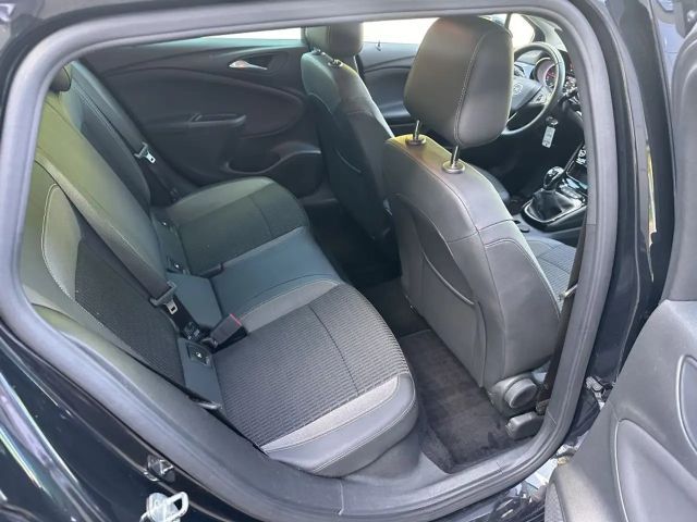 Opel Astra Design&Tech +RFK+DAB+Quickheat+