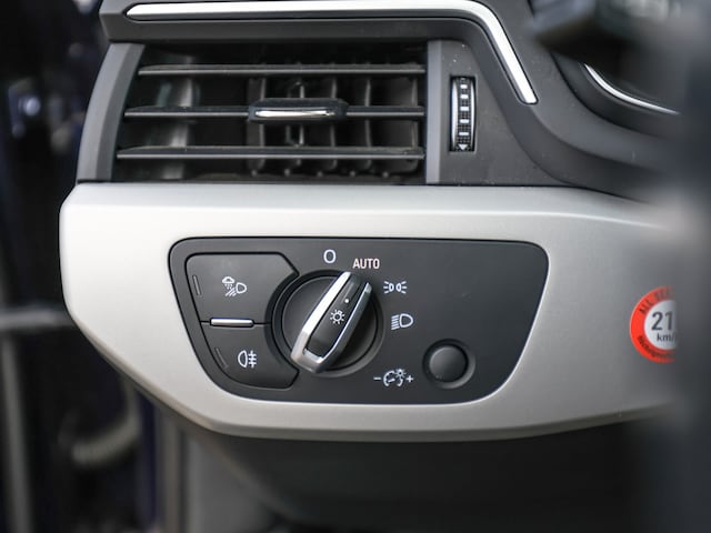 Audi A4 40 TDI Avant Quattro S-Line S-Tronic