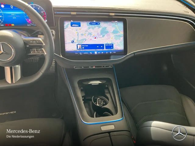 Mercedes-Benz E 200 AMG Line Sedan