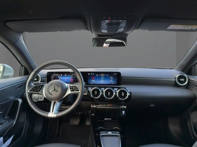 Mercedes-Benz A 180 Progressive