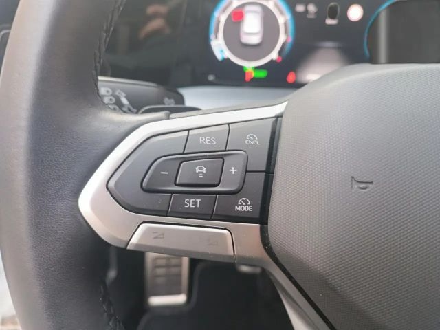 Volkswagen Golf 1.5 eTSI DSG Golf VIII