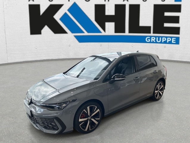 Volkswagen Golf CarPlay Hyb. Matrix Pano ACC AHK