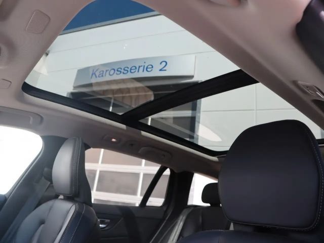 Volvo V60 Cross Country AWD Ultimate