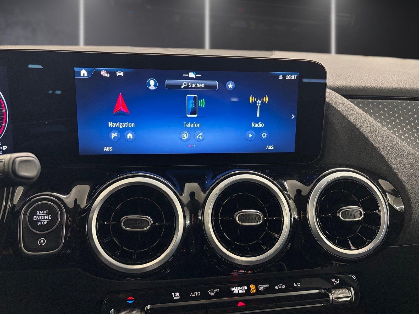 Mercedes-Benz GLA 220 4MATIC GLA 220 d Progressive