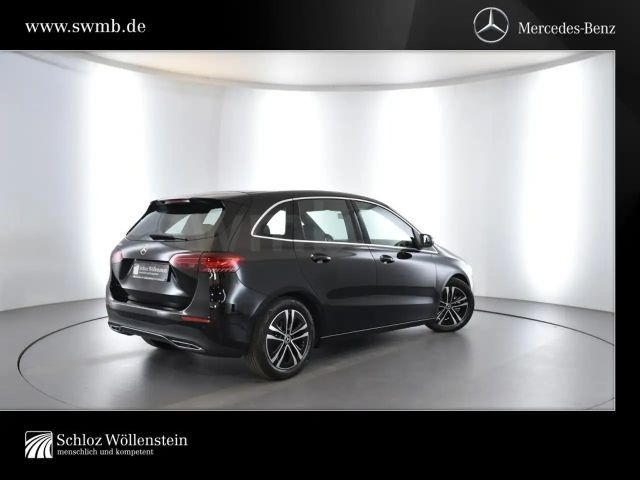Mercedes-Benz B 180 Progressive