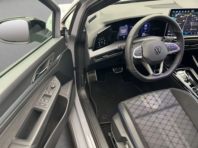 Volkswagen Golf 2.0 TDI DSG IQ.Drive R-Line