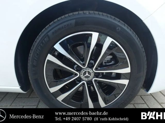 Mercedes-Benz B 200 Progressive Sedan