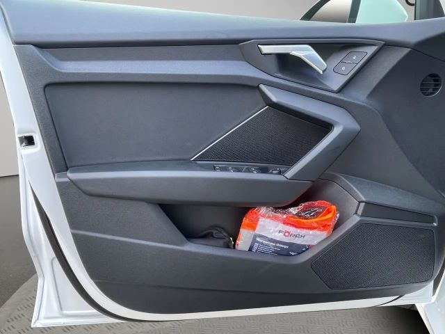 Audi A3 30 TFSI Sedan