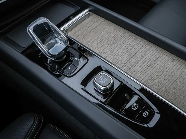 Volvo XC60 AWD Dark Ultra