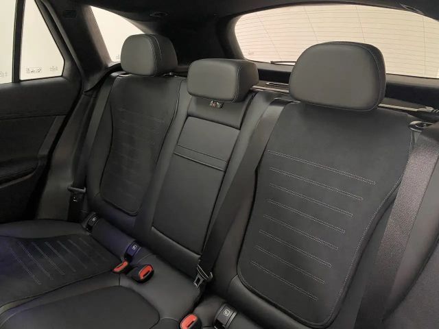 Mercedes-Benz GLC 300 4MATIC AMG Line