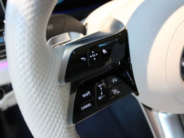 Mercedes-Benz E 200 AMG Line Coupé Designo