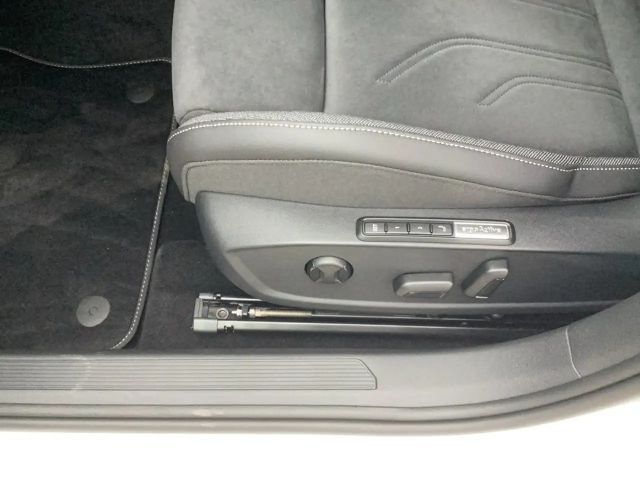 Volkswagen Golf Business Variant