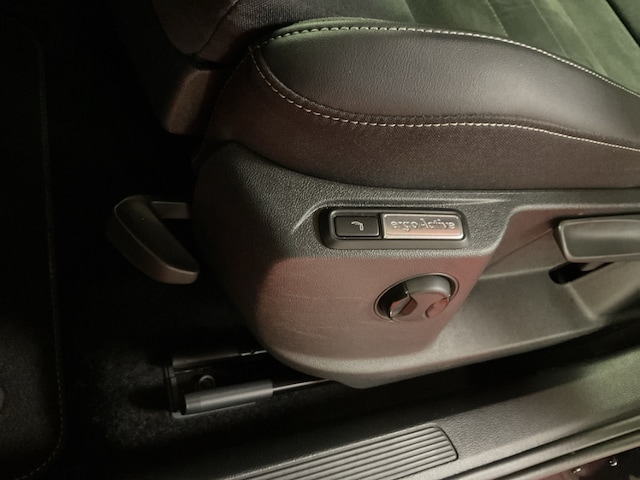 Volkswagen T-Roc 1.5 TSI DSG R-Line