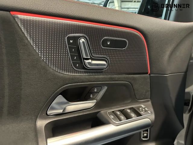 Mercedes-Benz EQA 350 4MATIC AMG Line