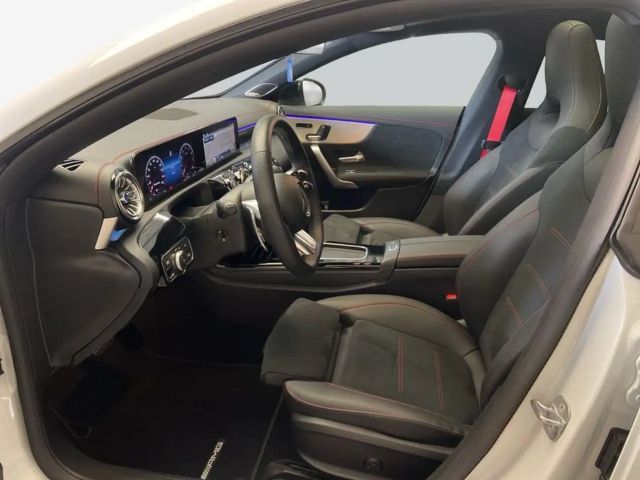 Mercedes-Benz CLA 35 AMG AMG Line