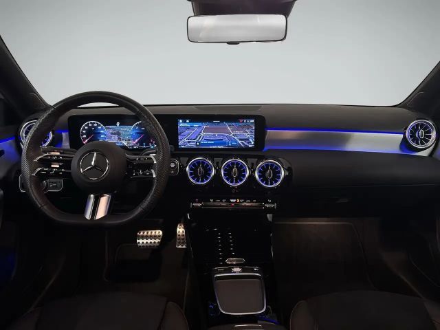 Mercedes-Benz A 180 A 180 d AMG Line Hatchback