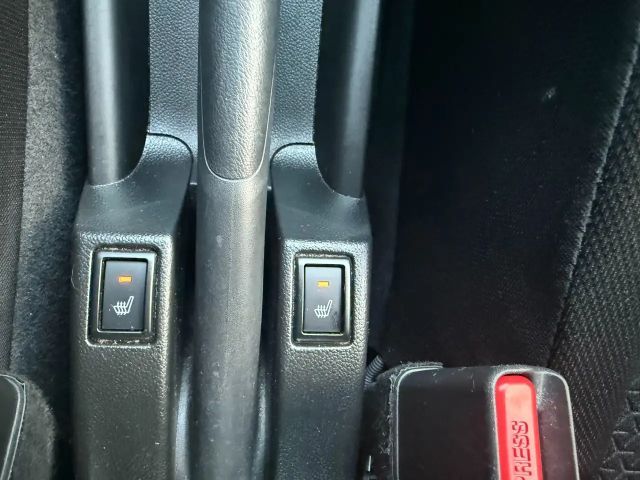 Suzuki Swift AllGrip DualJet Flash