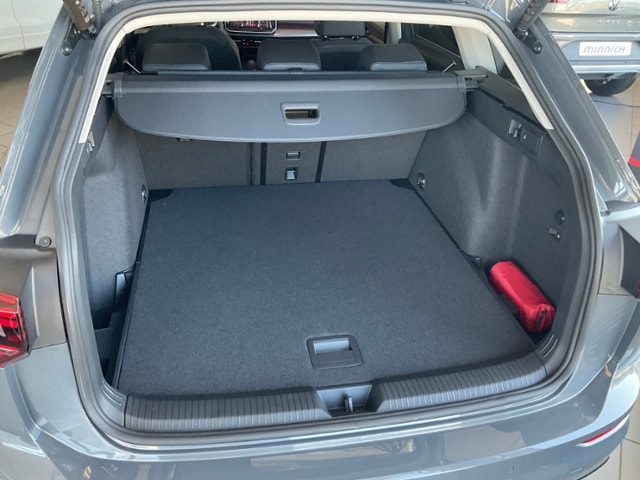 Volkswagen Golf 1.5 eTSI Golf VIII Variant