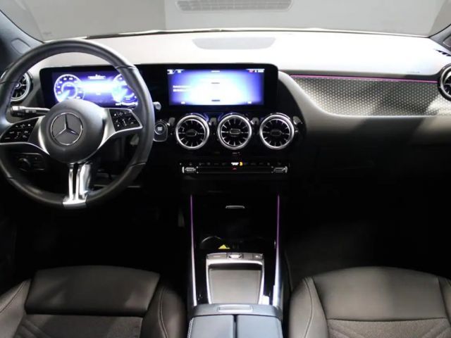 Mercedes-Benz EQA 300 4MATIC Progressive