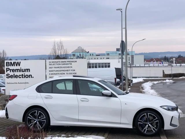 BMW 330 330e M-Sport Sedan