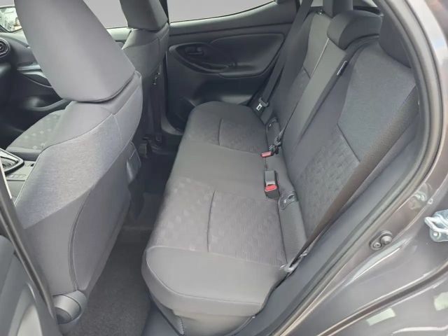 Toyota Yaris Hatchback Hybride VVT-i