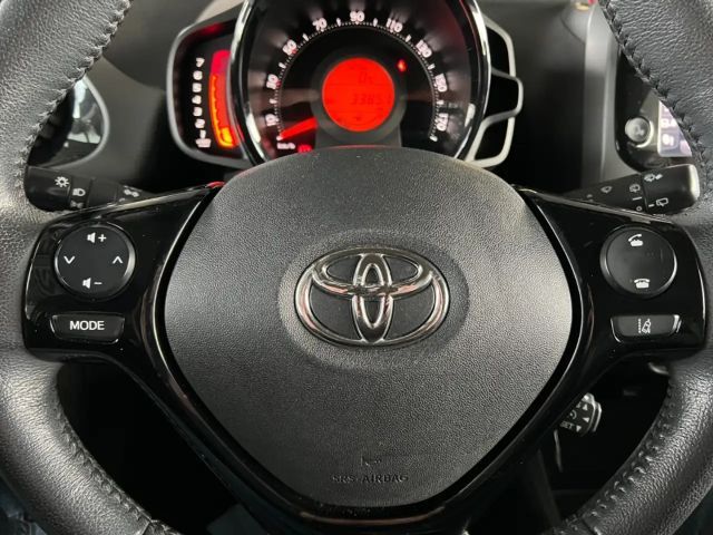 Toyota Aygo Hatchback Play Team D X-play