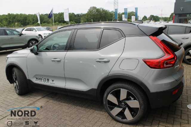 Volvo XC40 Plus