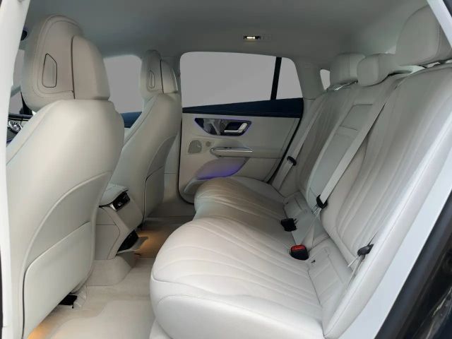 Mercedes-Benz EQE 350 Electric Art Sedan