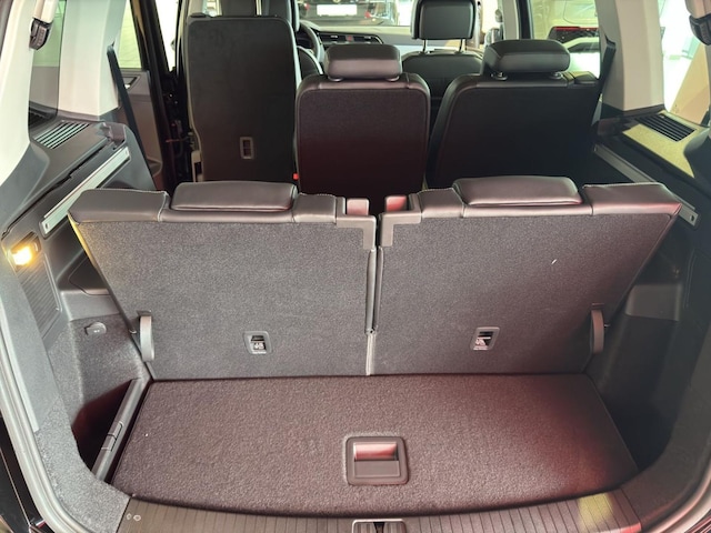 Volkswagen Touran 1.5 TSI DSG R-Line