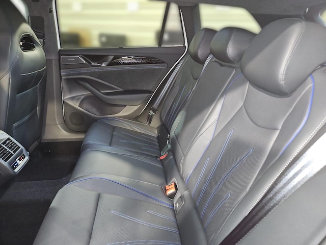 Volkswagen Passat DSG R-Line