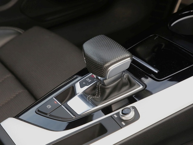 Audi A4 35 TDI Avant S-Line S-Tronic