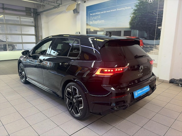 Volkswagen Golf 1.5 eTSI DSG R-Line