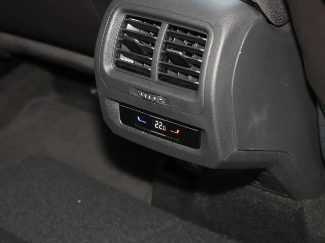 Volkswagen Touran DSG R-Line