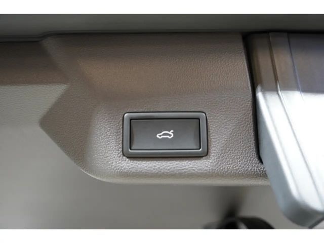 Volkswagen Multivan 2.0 TDI DSG IQ.Drive Life T7