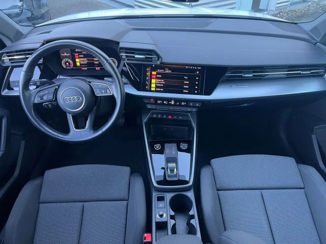 Audi A3 30 TFSI S-Tronic Sedan