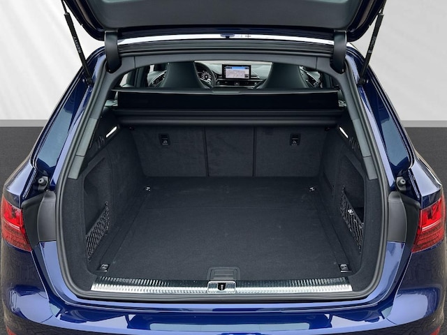 Audi RS4 Avant Quattro