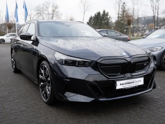 BMW i5 M60 Touring xDrive