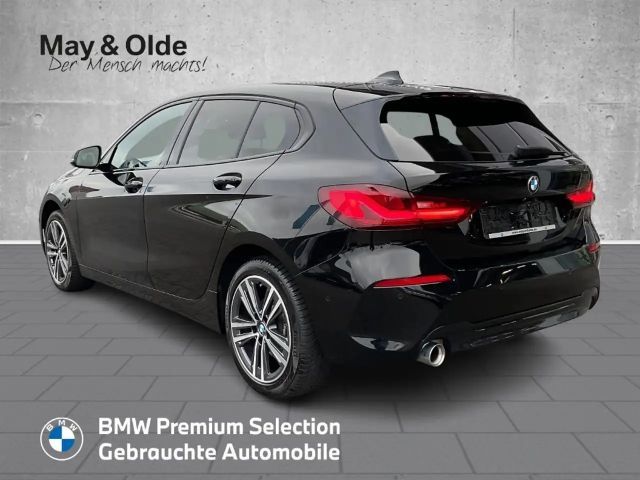 BMW 118 118i Sedan Sport Line