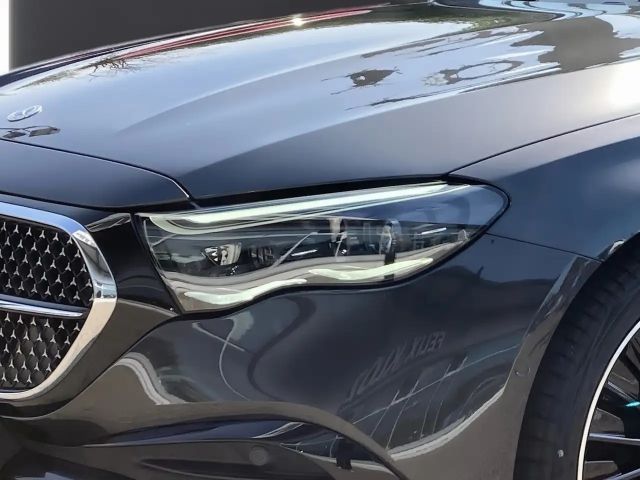 Mercedes-Benz E 200 AMG Line Sedan