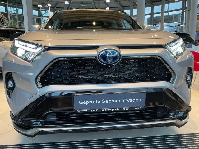 Toyota RAV4 Plug-in