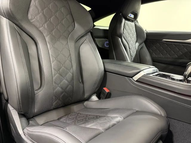 BMW M8 Competition Coupé xDrive