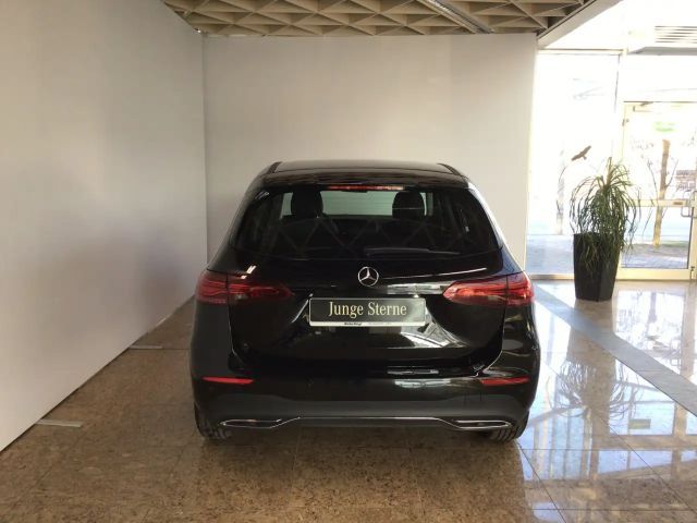 Mercedes-Benz B 180 Progressive