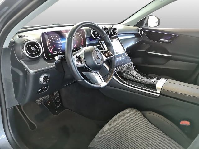 Mercedes-Benz C 180 AVANTGARDE Sedan