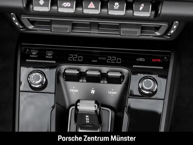 Porsche 992 Cabrio Carrera GTS