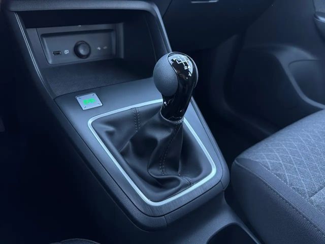 MG ZS Standard range