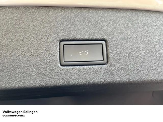 Volkswagen T-Roc 1.5 TSI DSG IQ.Drive R-Line