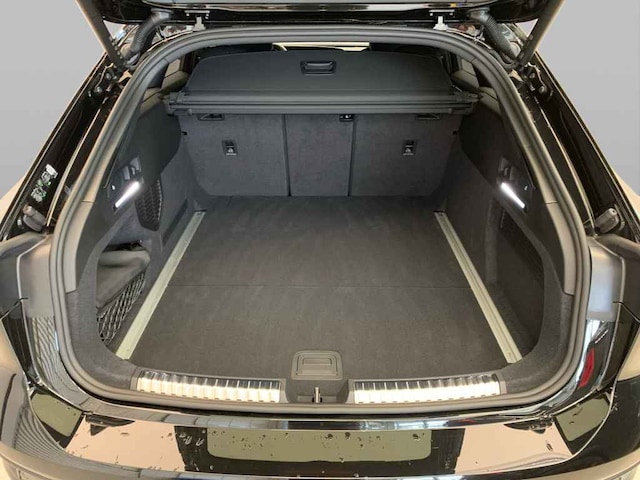 Audi A6 Avant Quattro S-Tronic