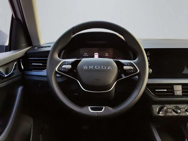 Skoda Kamiq Essence TSI
