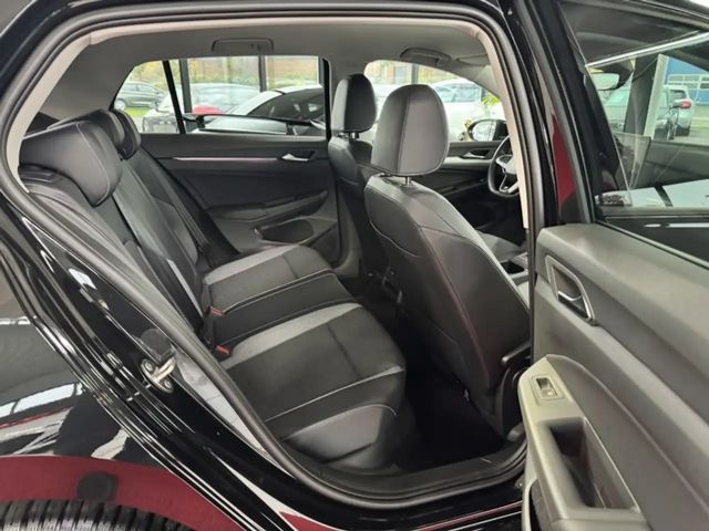 Volkswagen Golf 1.5 eTSI Golf VIII