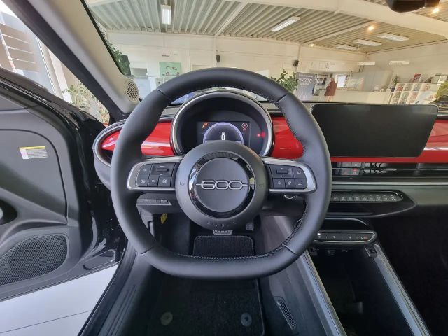 Fiat 600e Elektro MY25 115kW (156PS) "RED"